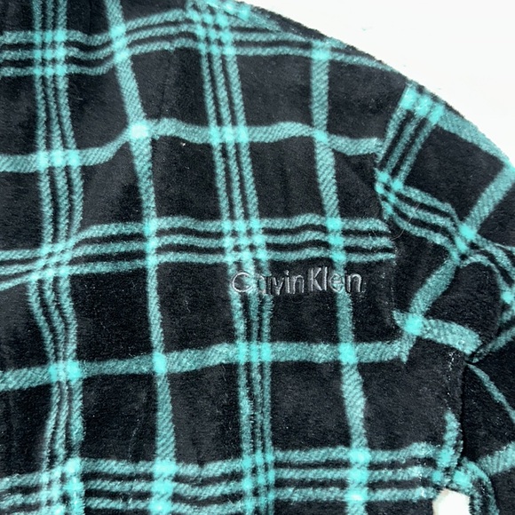 2-pack Boys Calvin Klein fuzzy robe & PJ pant sets. Used but great condition! - Picture 2 of 7